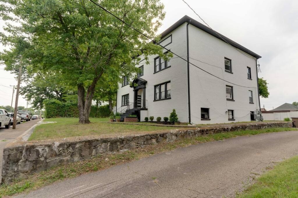 Bohemian Retreat Sleeps 6, Two Miles From Broadway! Apartment Nashville